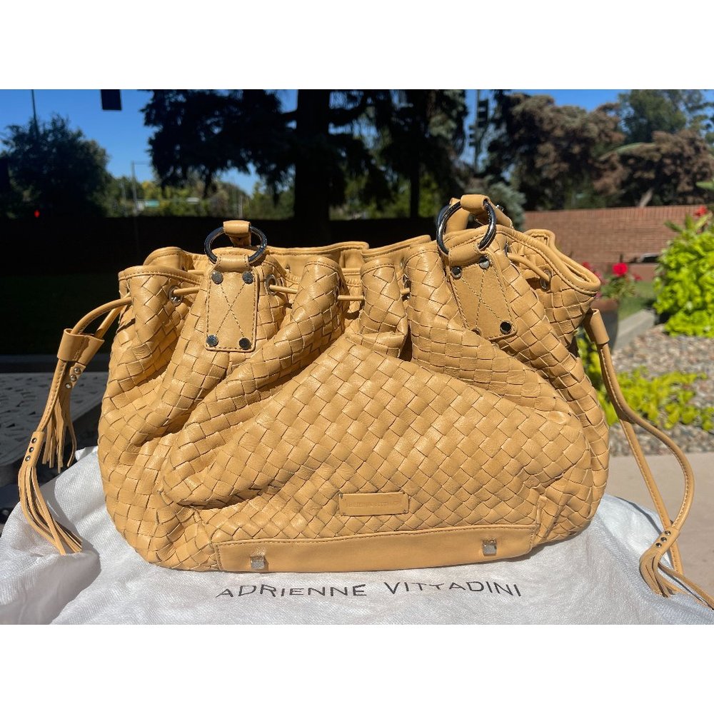 NWT Adrienne Vittadini 100% Woven Leather Brown Twisted Leather Strap Handbag